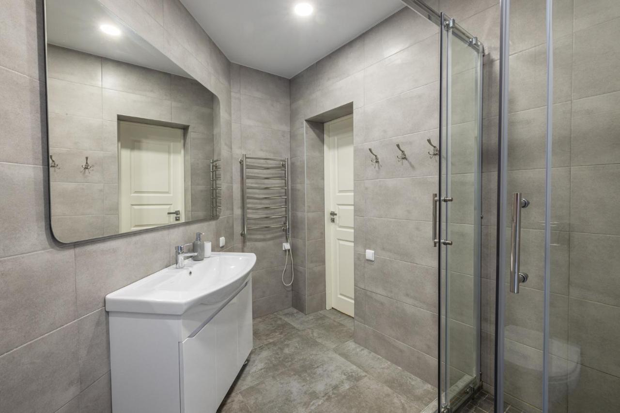 Dharma Stay Apartamentai Su Terasa Ir Vaizdu I Miesta Telšiai Exterior foto